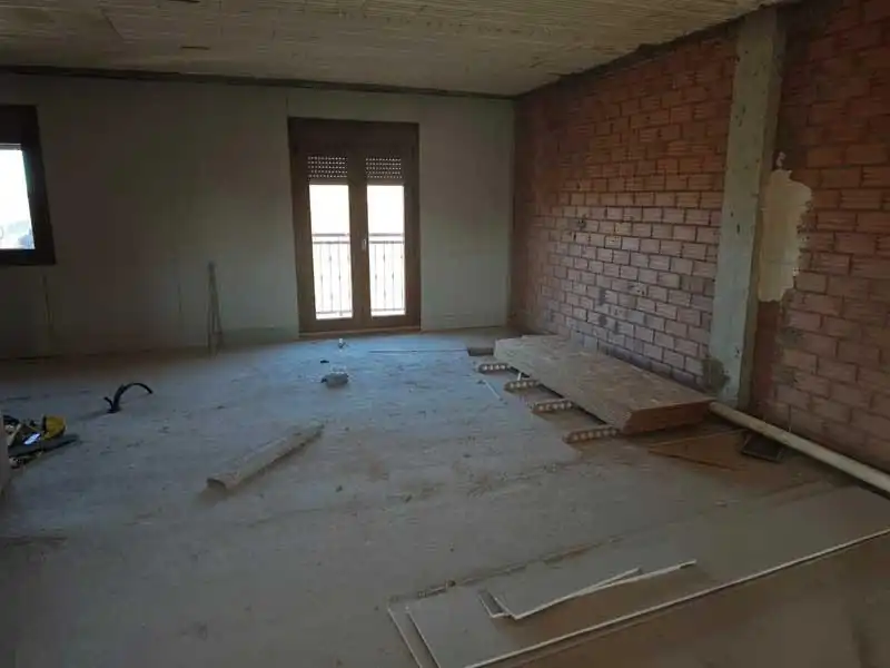 Casa adosada en venta en Ariza con Jardín privado, Terraza y Balcón