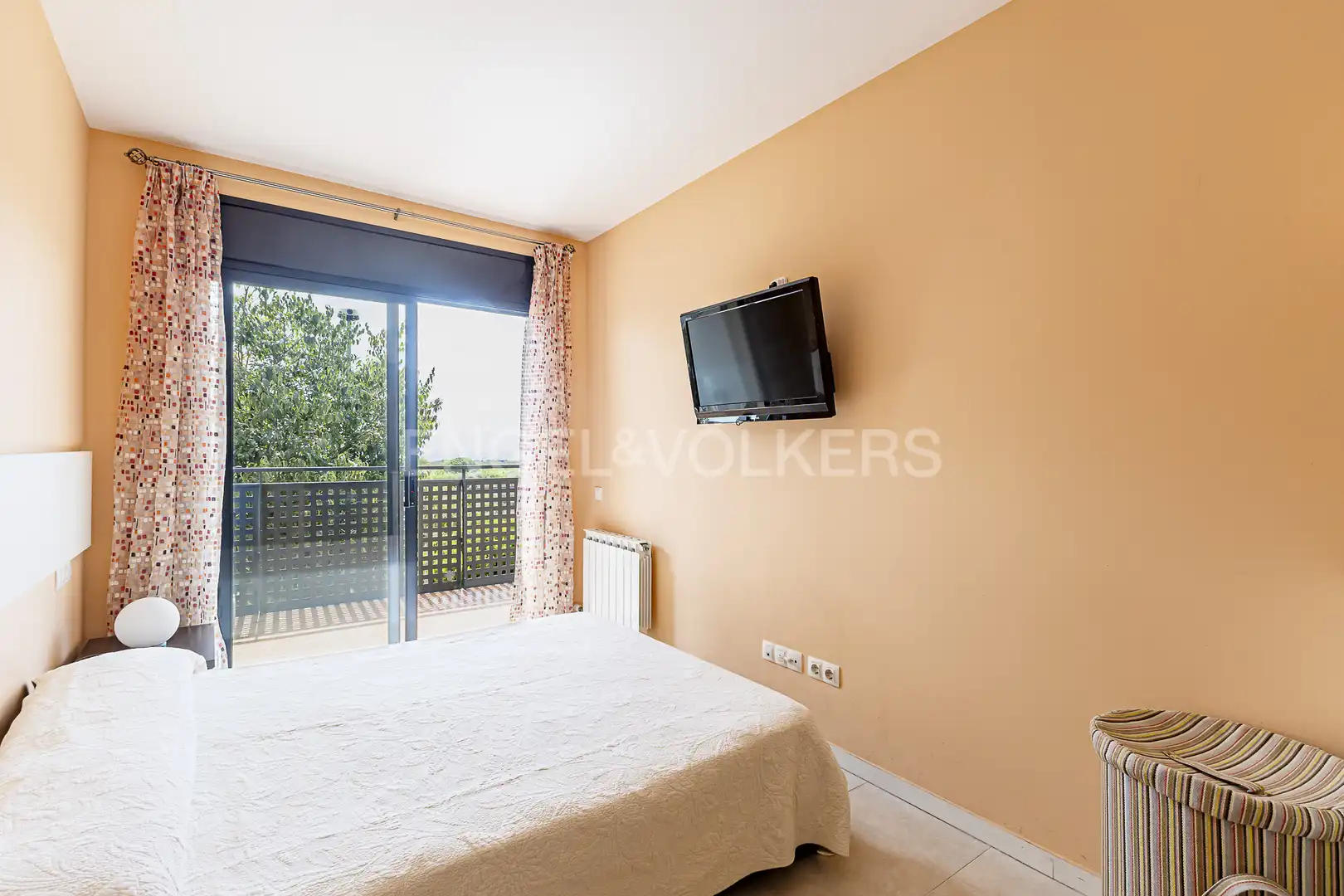 Bedroom of Flat for sale in El Vendrell  with Air Conditioner, Heating and Private garden