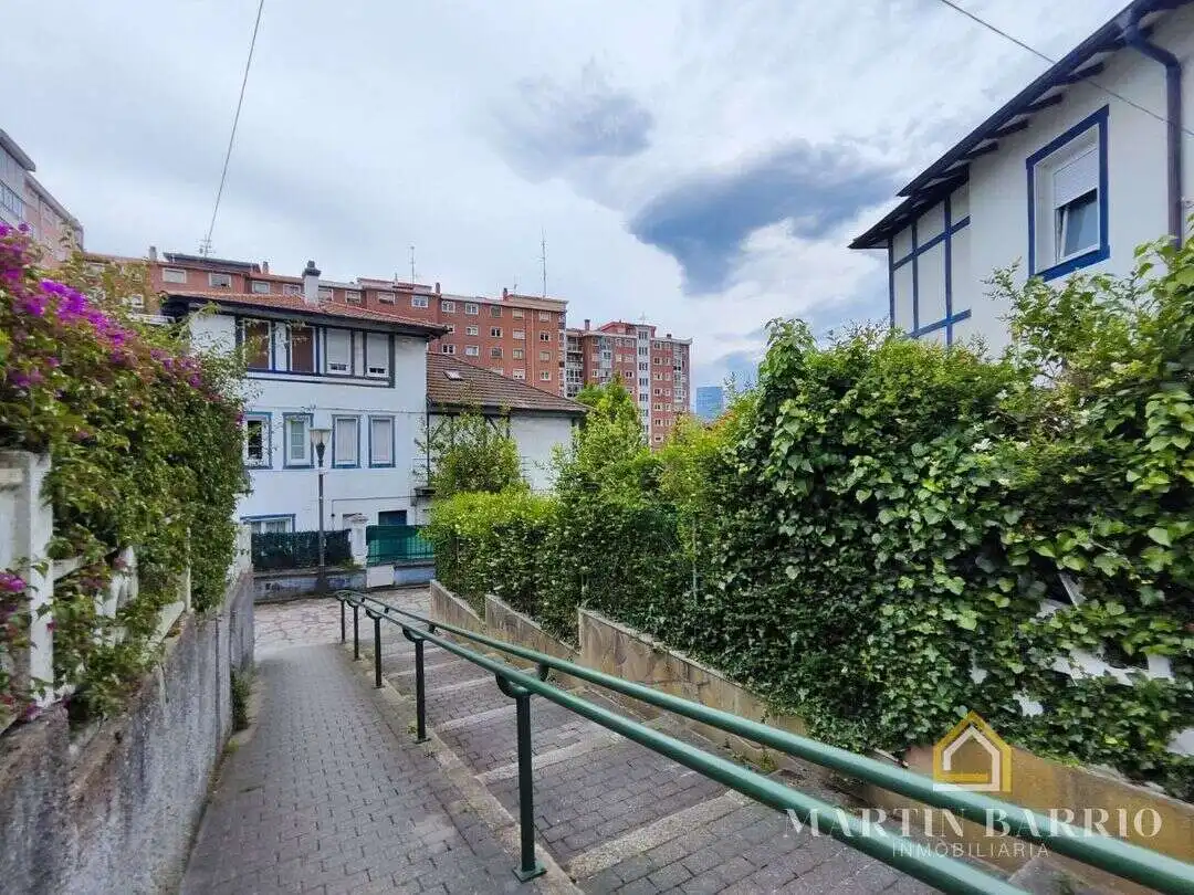 Vista exterior de Casa o chalet en venta en Bilbao  con Aire acondicionado, Calefacción y Jardín privado