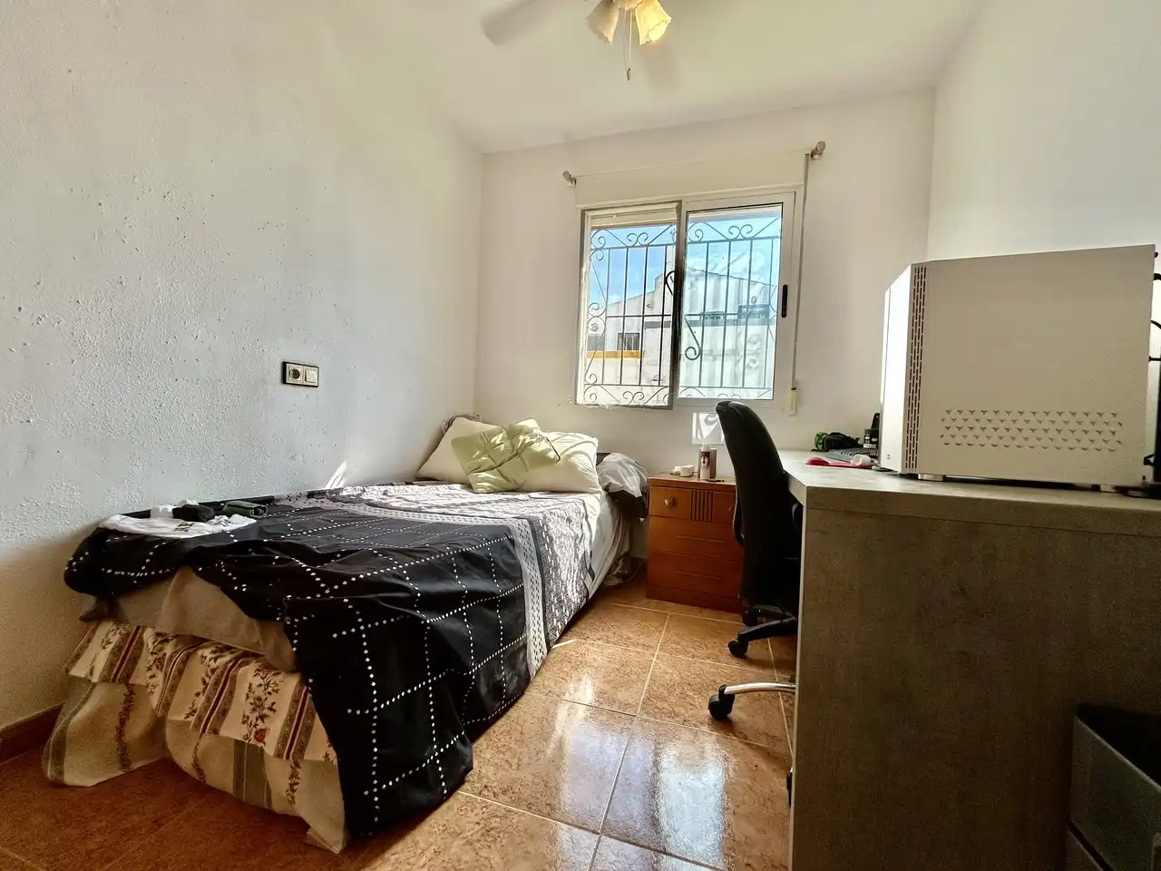 Casa aparellada amb terrassa en venda a Orihuela Costa, imagen 14