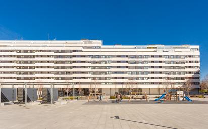 Vista exterior de Àtic en venda en  Pamplona / Iruña amb Aire condicionat i Terrassa