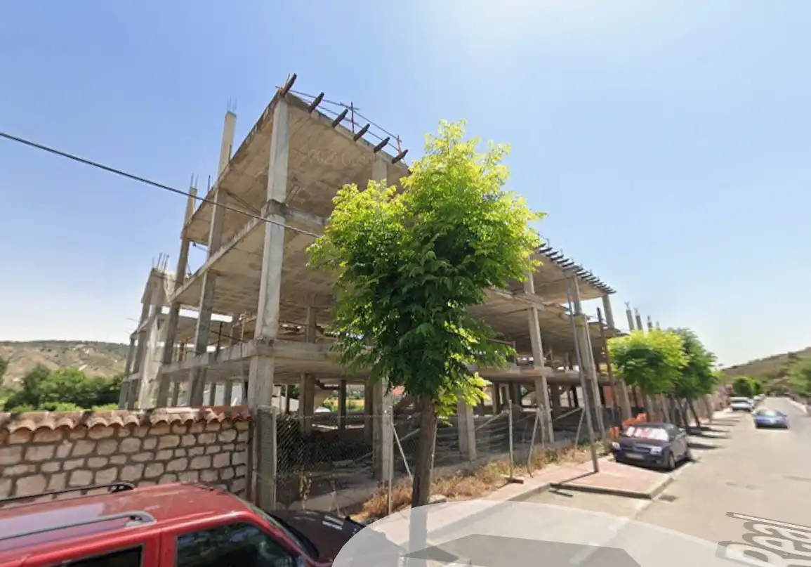Vista exterior de Edifici en venda en Tielmes