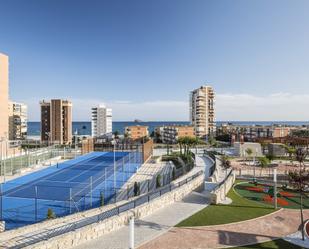 Vista exterior de Apartament de lloguer en Benidorm amb Aire condicionat, Terrassa i Jacuzzi