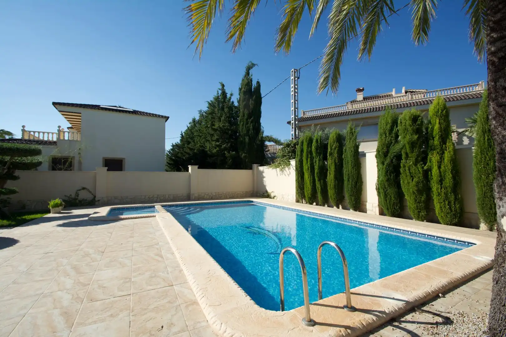 Schwimmbecken von Haus oder Chalet zum Verkauf in Orihuela mit Klimaanlage, Heizung und Privatgarten