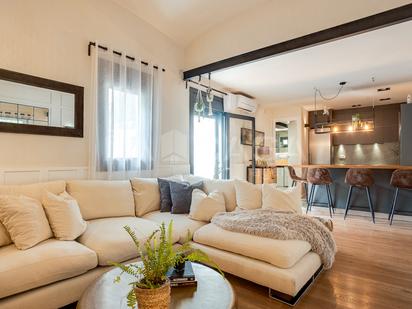 Sala d'estar de Casa o xalet en venda en Granollers amb Calefacció, Parquet i Terrassa