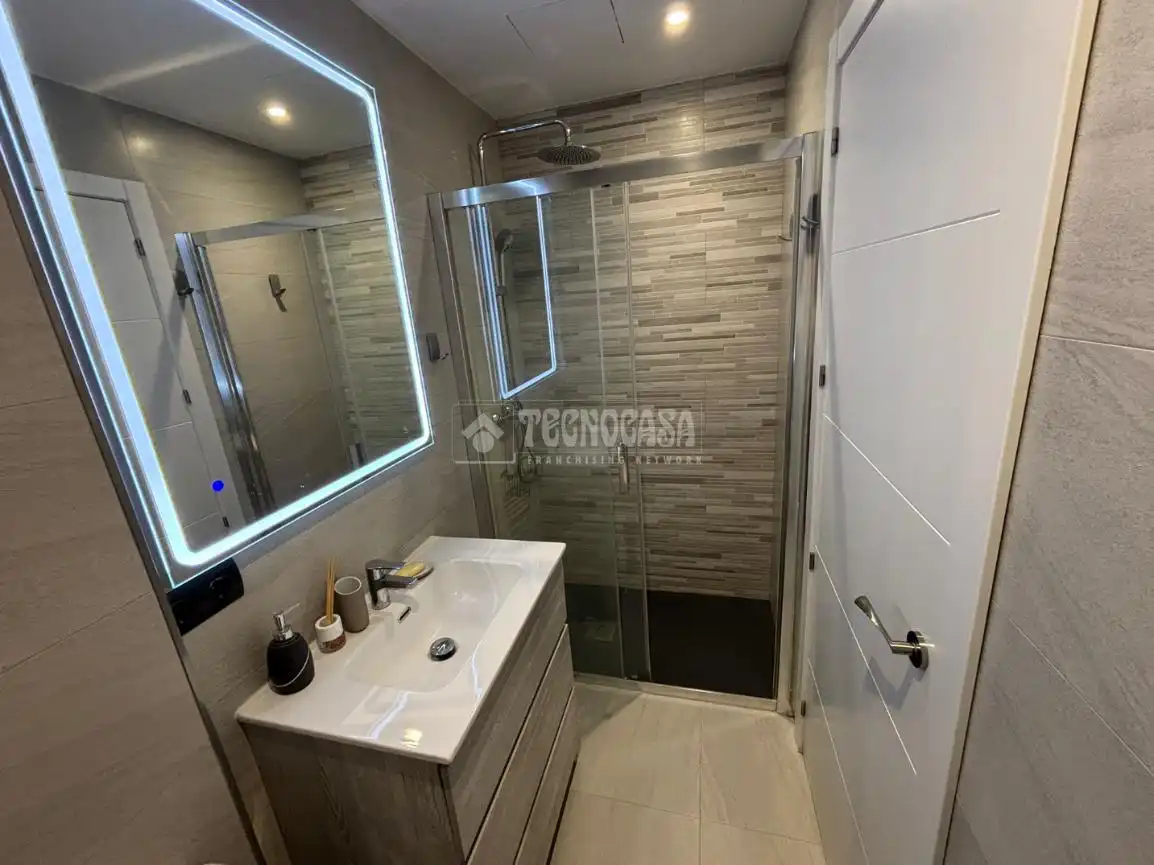 Local comercial en venta en Zona de la Vega, imagen 5