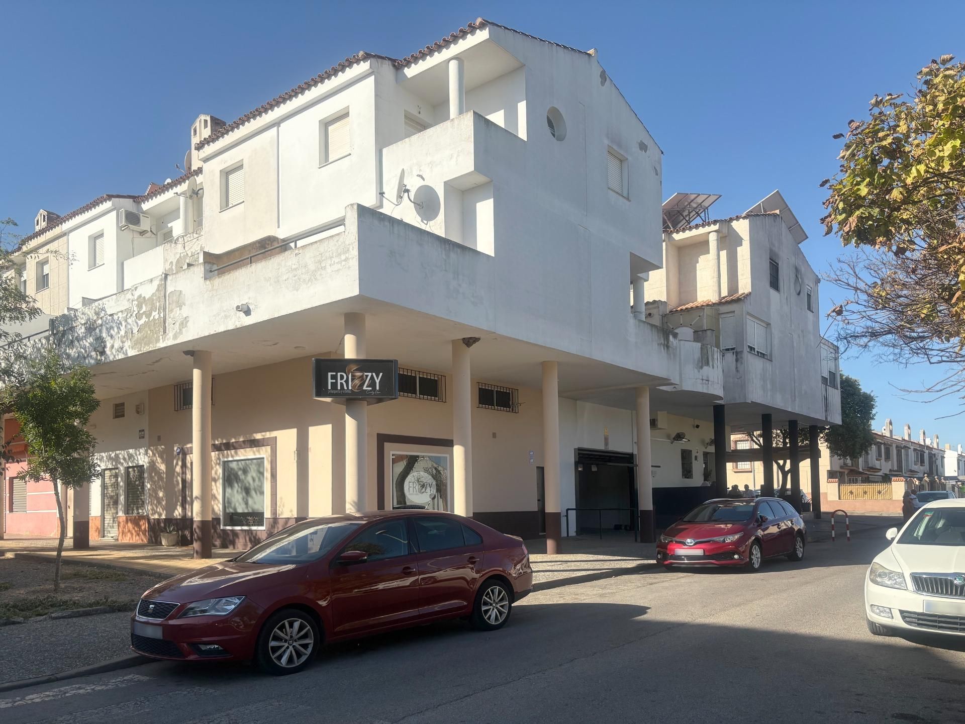 Exterior view of Single-family semi-detached for sale in Jerez de la Frontera  with Private garden, Terrace and Balcony
