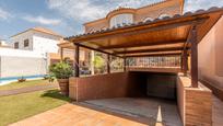 Jardí de Casa o xalet en venda en Utrera amb Aire condicionat, Calefacció i Jardí privat