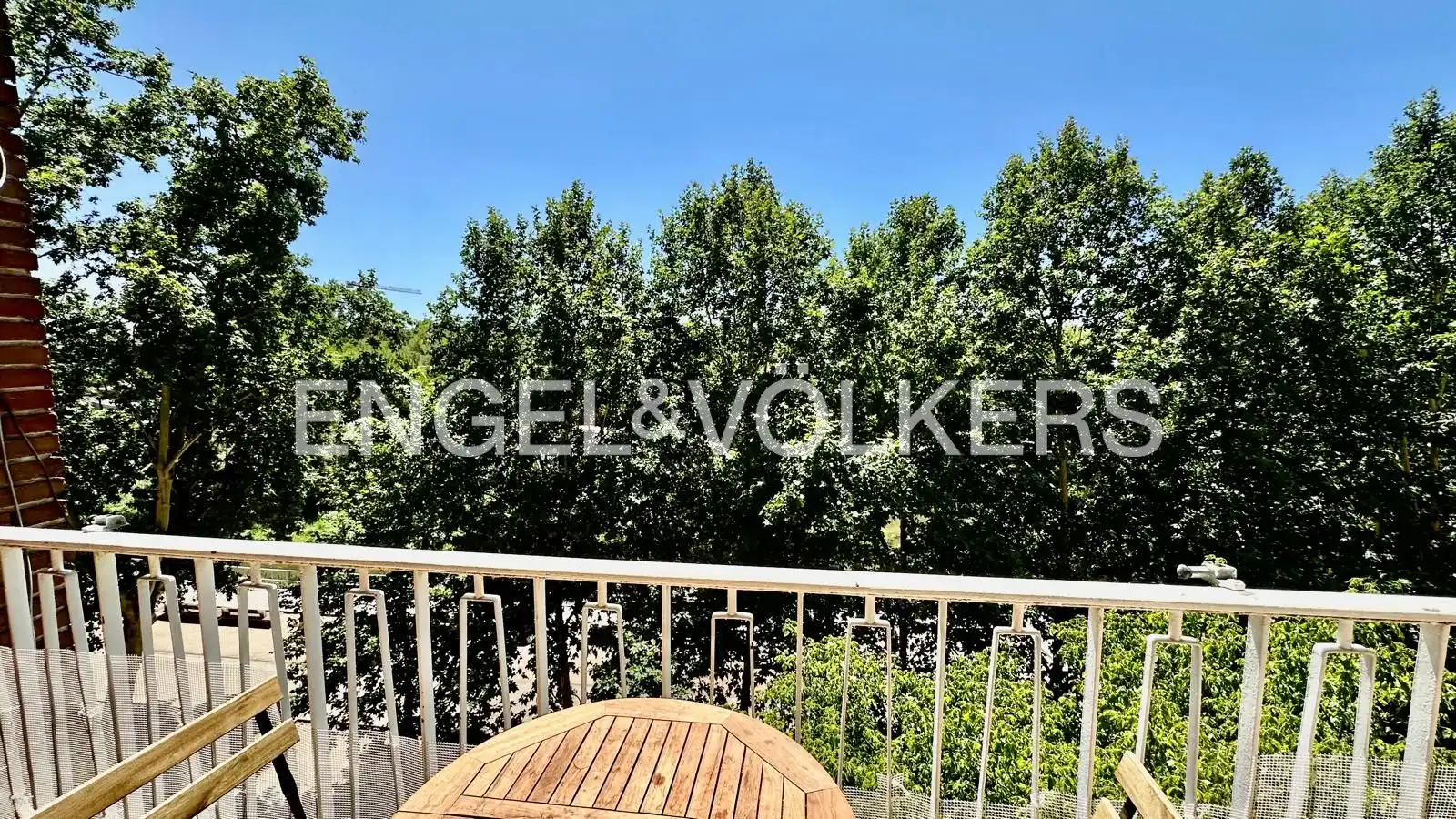 Balcony of Flat for rent in Madrid  with Air Conditioner, Heating and Furnished
