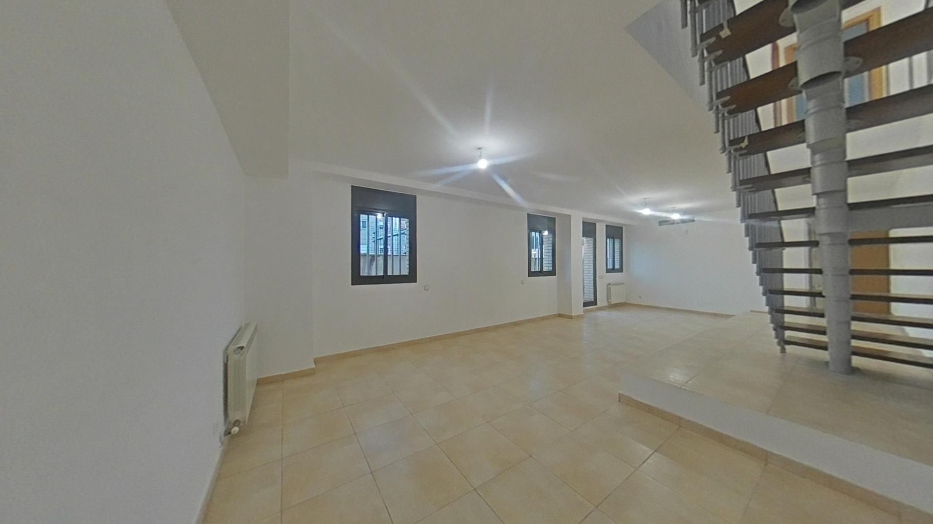 Duplex for sale in Santa Coloma de Gramenet  with Heating