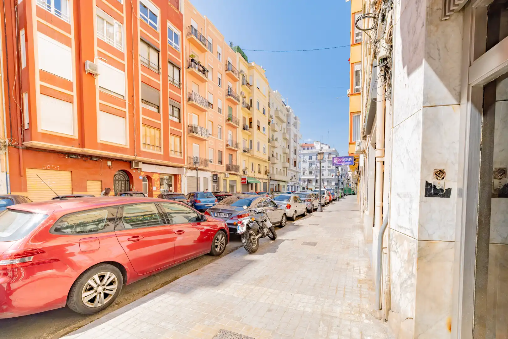 Vista exterior de Local de alquiler en Valencia