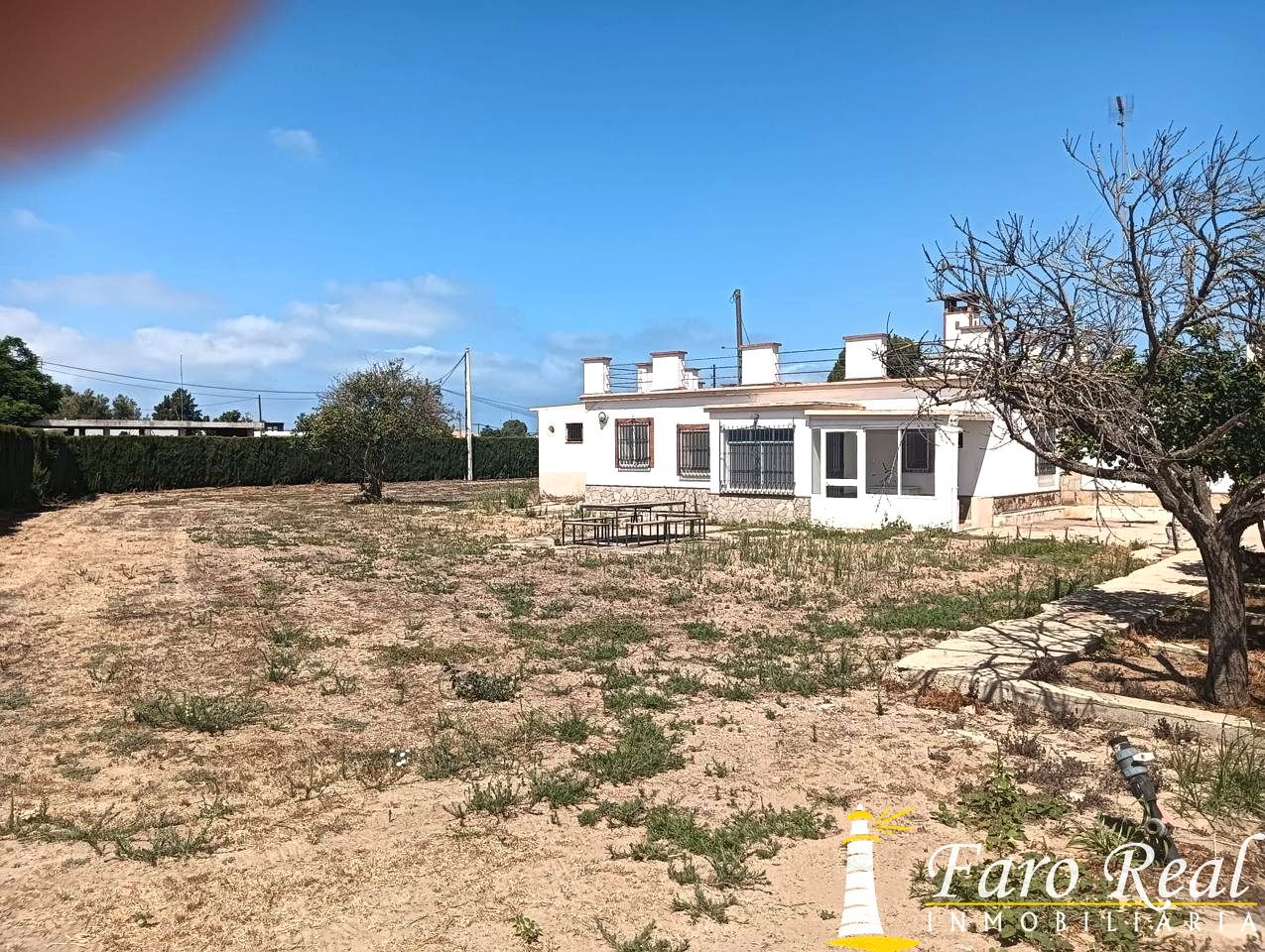 Country house for sale in Chipiona Norte
