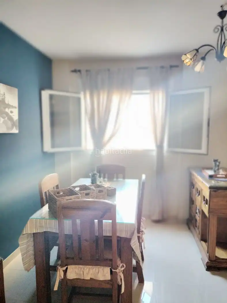 Appartement avec ascenseur à louer à Avenida Juan Carlos I 165