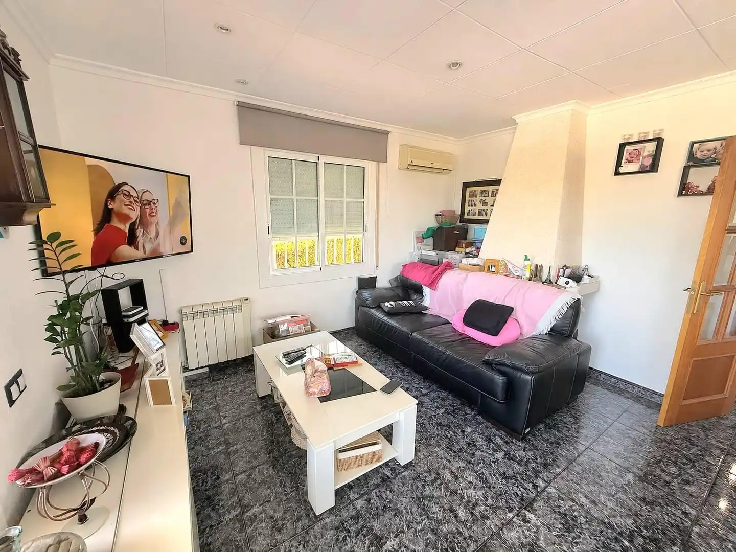 Living room of Houses for sale in El Vendrell  with Air Conditioner, Heating and Private garden