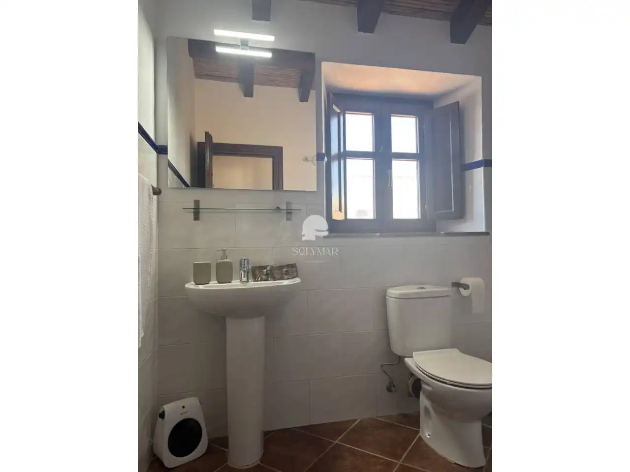 Bany de Finca rústica de lloguer en Vélez-Málaga amb Aire condicionat, Terrassa i Moblat