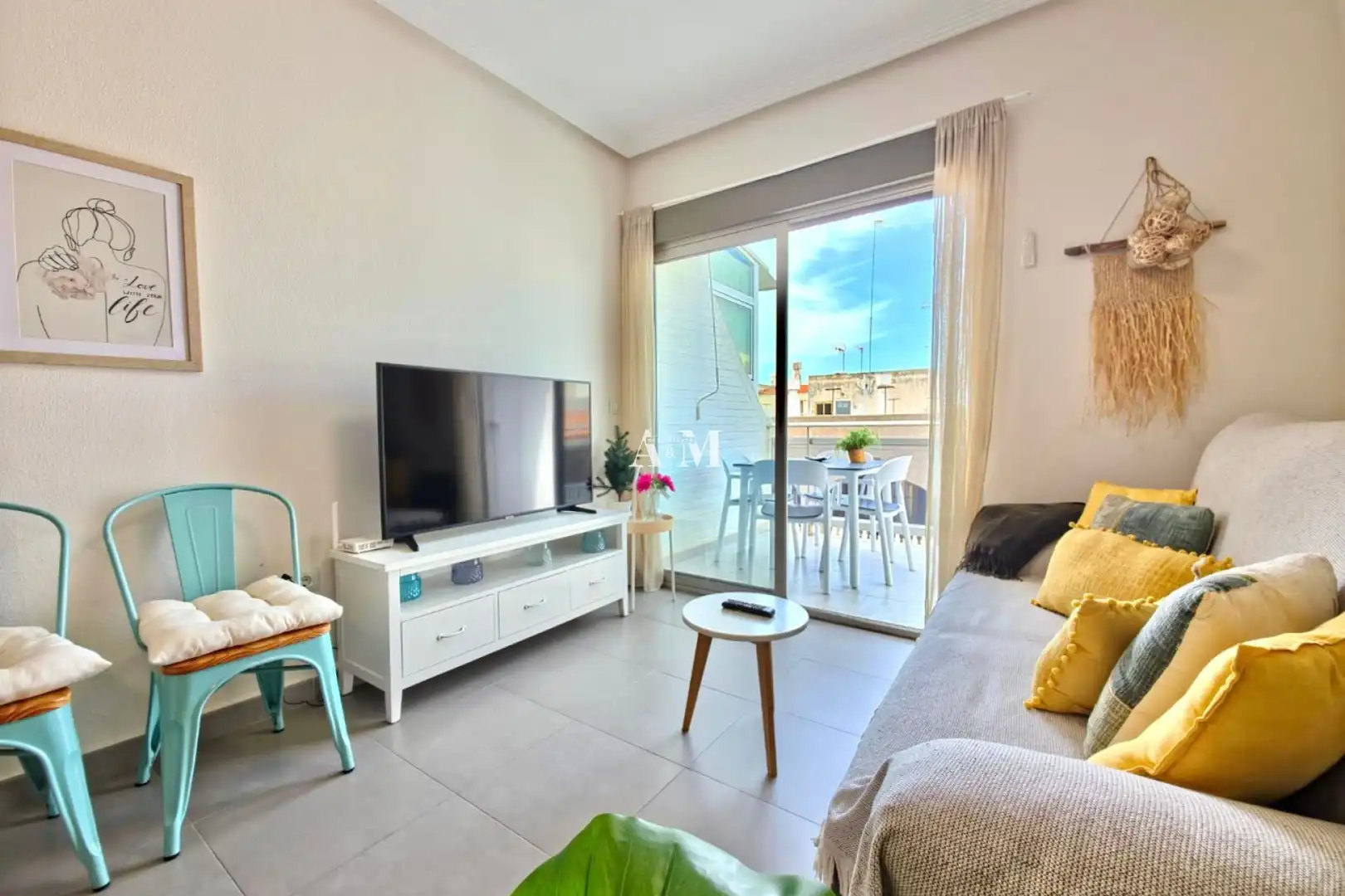 Sala de estar de Piso de alquiler en Guardamar del Segura con Aire acondicionado, Calefacción y Terraza