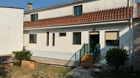 Foto 4 de Casa adosada en venda a Melón, Ourense