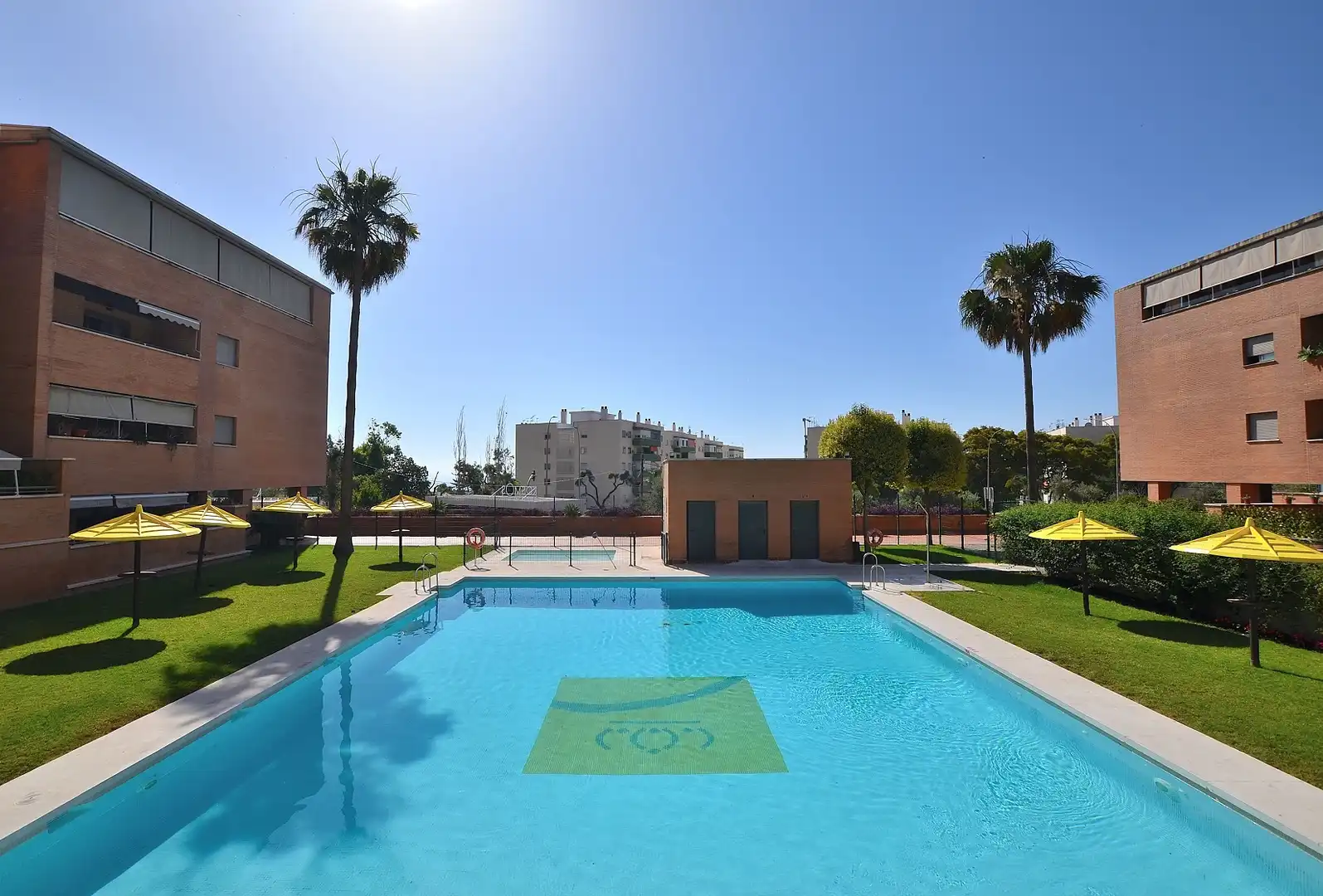 Piscina de Piso en venta en Torremolinos con Aire acondicionado, Parquet y Terraza
