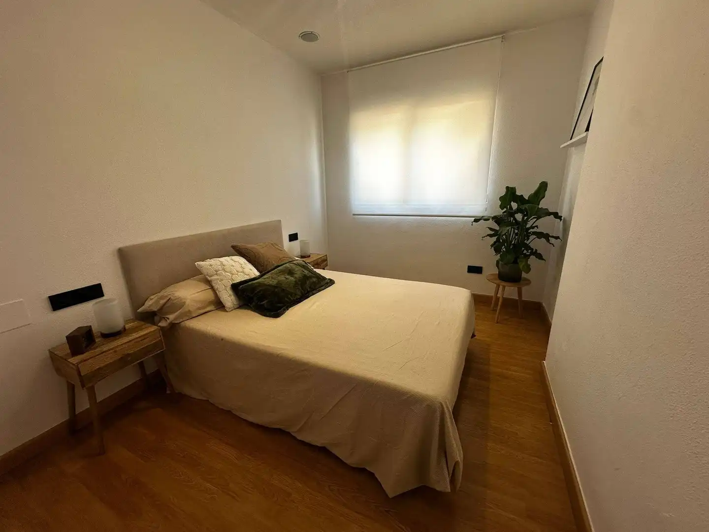 Habitación de Apartamento en venta en Murcia con Aire acondicionado, Trastero y Amueblado