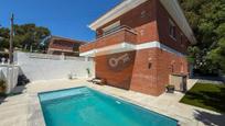 Piscina de Casa o xalet en venda en Cunit amb Jardí privat, Terrassa i Piscina