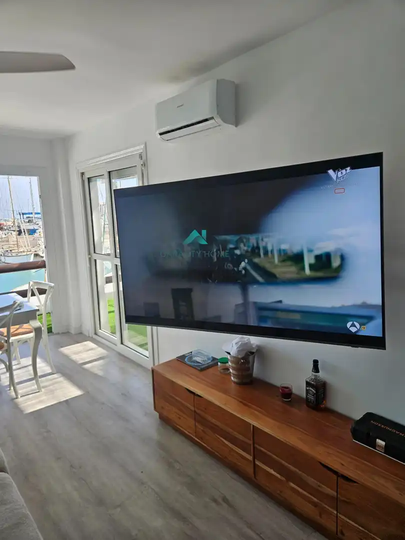 Sala d'estar de Apartament en venda en El Ejido amb Aire condicionat, Terrassa i Traster
