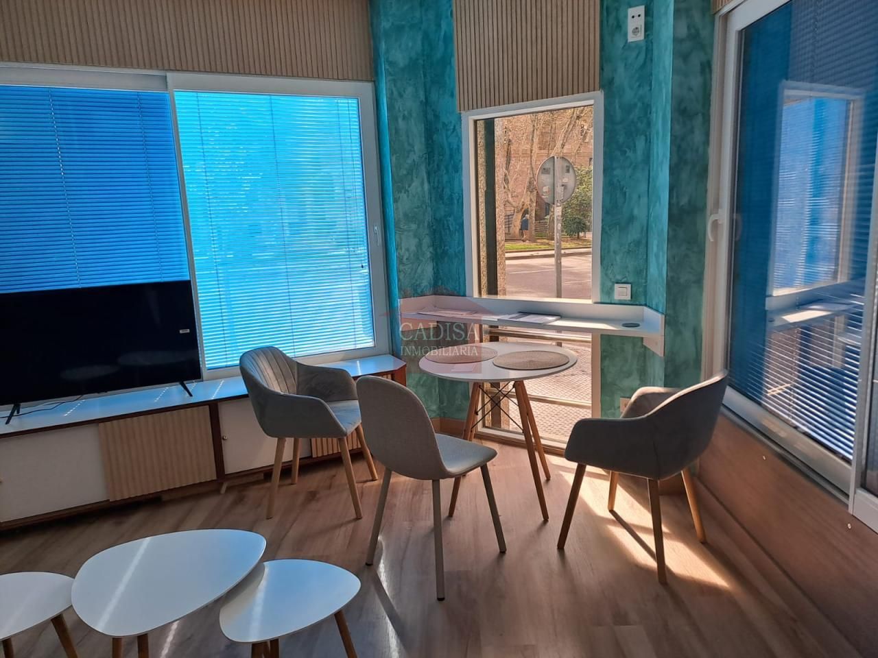 Study for sale in Salamanca Capital  with Air Conditioner, Heating and Furnished