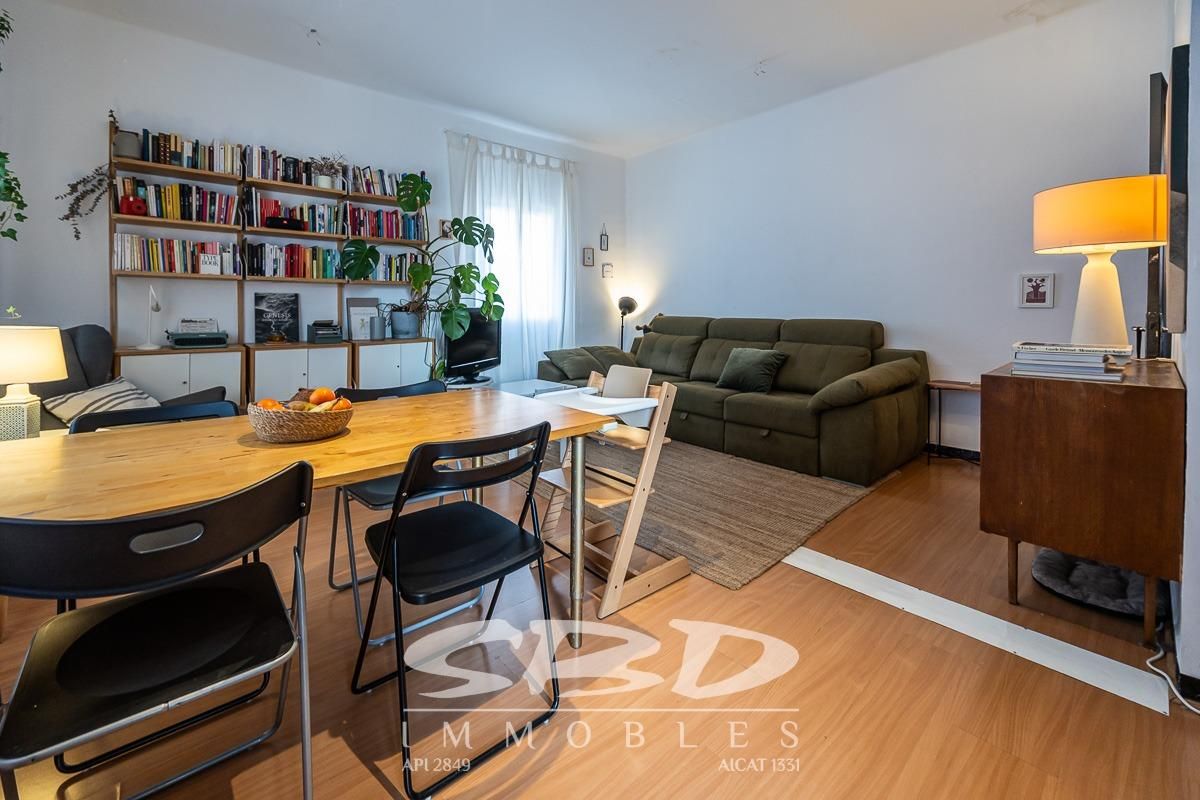 Sala d'estar de Pis en venda en Sabadell amb Aire condicionat, Terrassa i Balcó