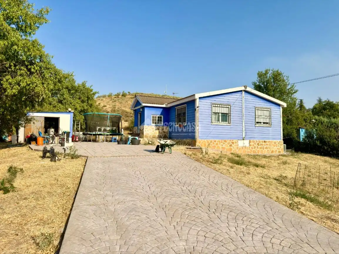 Vista exterior de Casa o chalet en venta en Valdeavero con Aire acondicionado y Calefacción