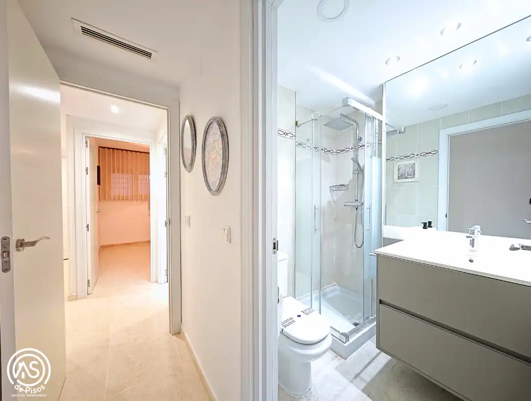 Badezimmer von Wohnung zur Miete in Mont-roig del Camp mit Klimaanlage, Heizung und Privatgarten