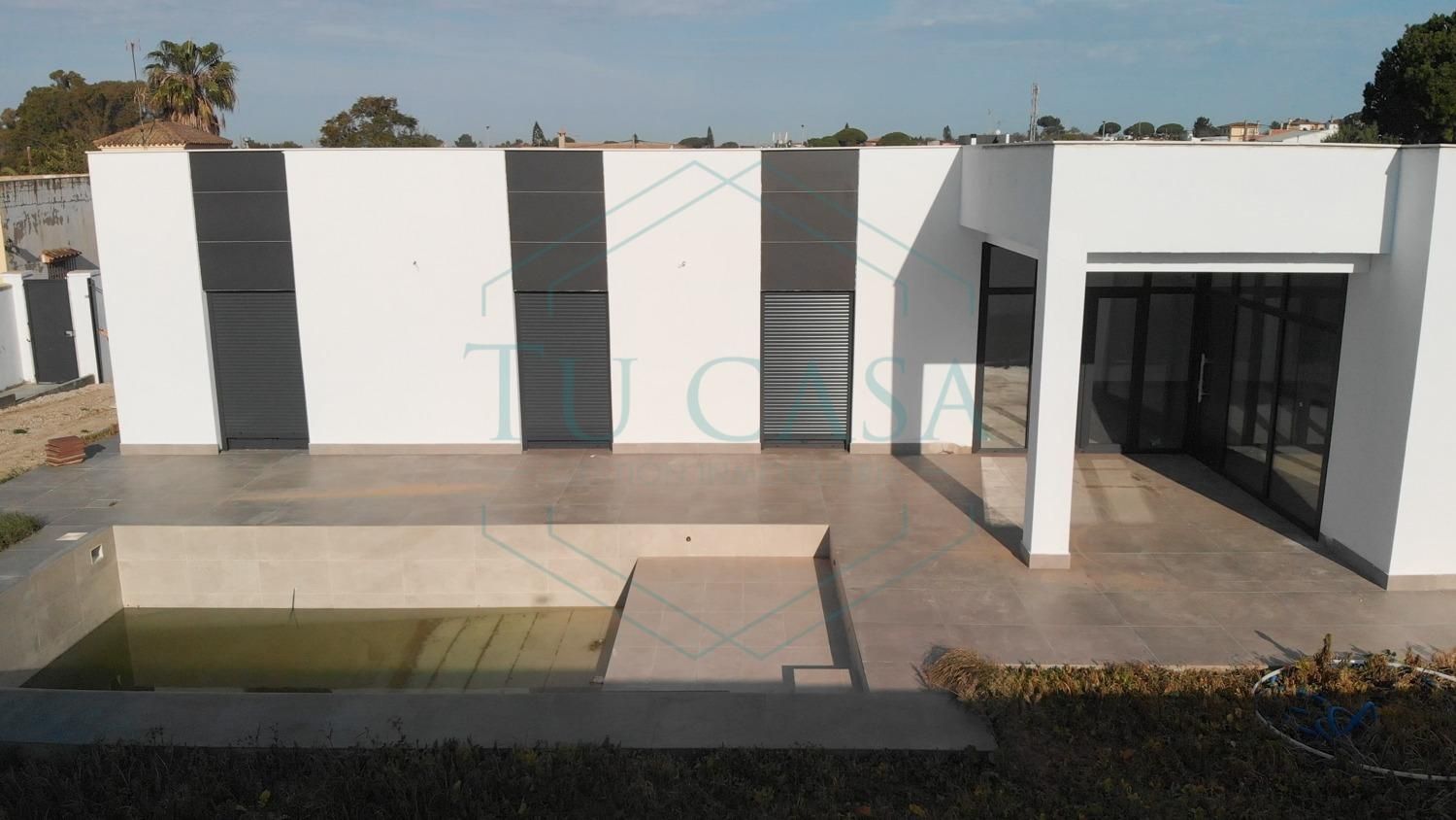Exterior view of House or chalet for sale in Chiclana de la Frontera  with Private garden, Terrace and Swimming Pool