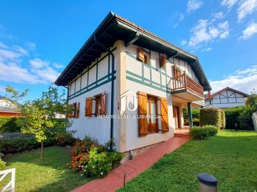 Casa amb jardí en venda a Llantadilla
