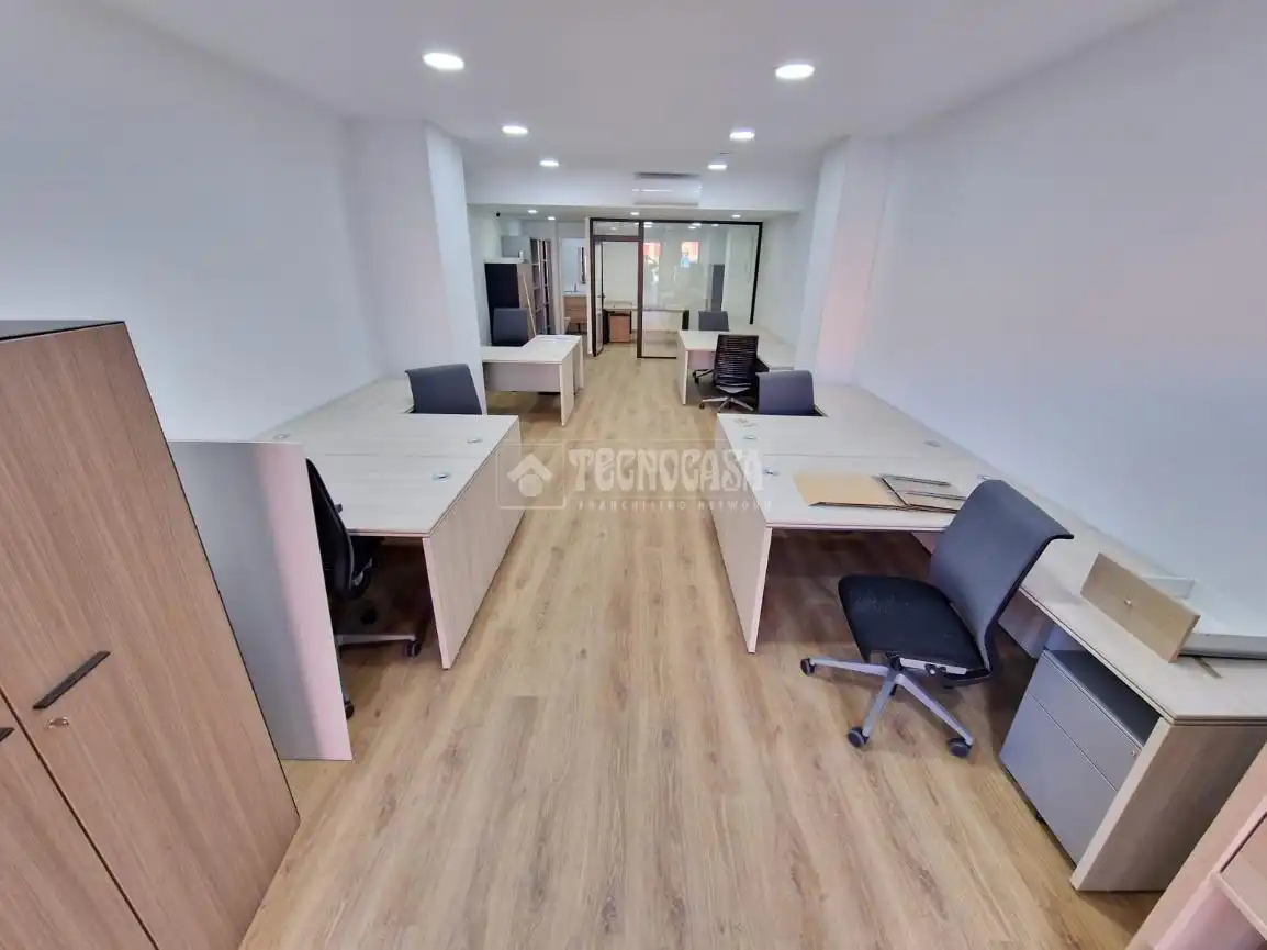 Office for sale in Coslada  with Air Conditioner and Heating