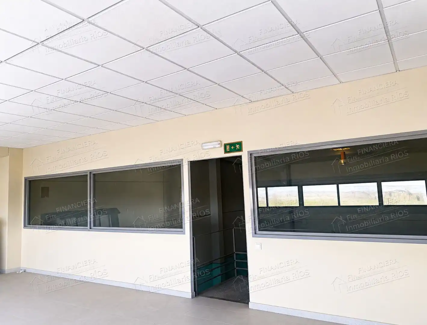Vista exterior de Nave industrial en venta en Alcalá de Guadaira