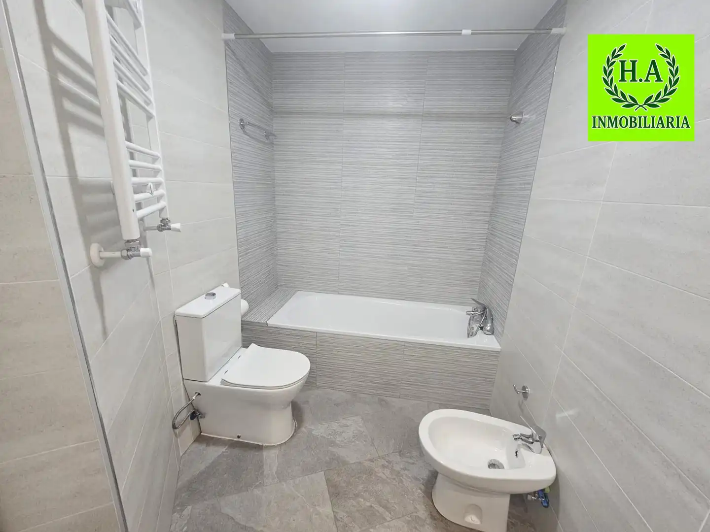 Baño de Piso en venta en Pedrezuela con Calefacción