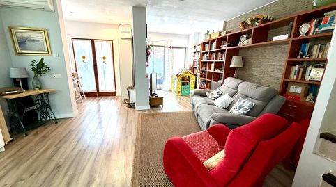 Bungalow en Campello con Patio Privado, Piscina y Garaje, imatge 2