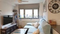 Living room of Flat for sale in  Madrid Capital  with Air Conditioner, Heating and Storage room