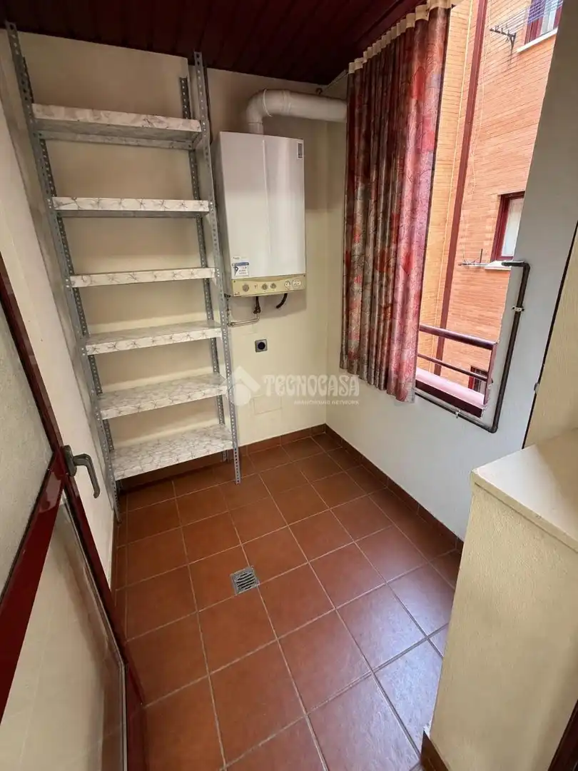 Bedroom of Flat for sale in Arganda del Rey  with Heating, Parquet flooring and Storage room
