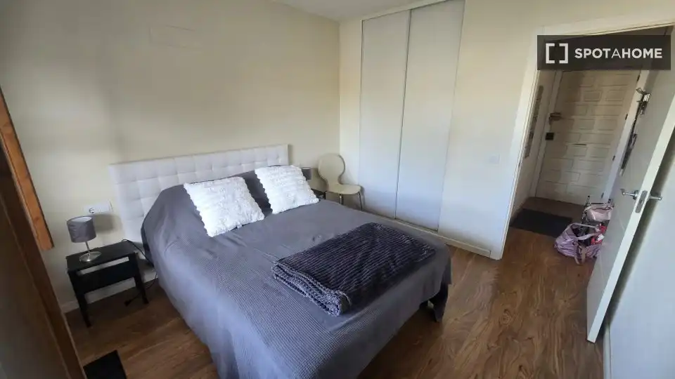 Habitación de Apartamento para compartir en Orihuela con Aire acondicionado, Terraza y Amueblado