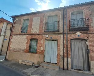 Exterior view of House or chalet for sale in Sanchonuño  with Storage room and Furnished