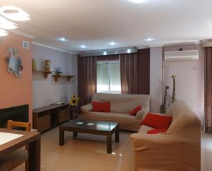 Living room of Duplex to rent in Crevillent  with Air Conditioner and Terrace