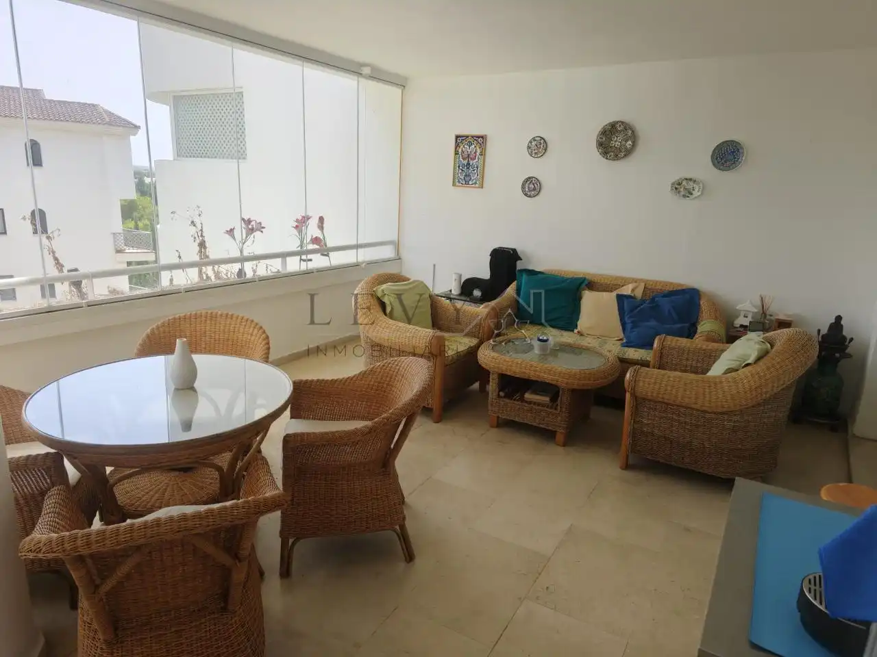 Living room of Flat for sale in Marbella  with Air Conditioner, Heating and Terrace