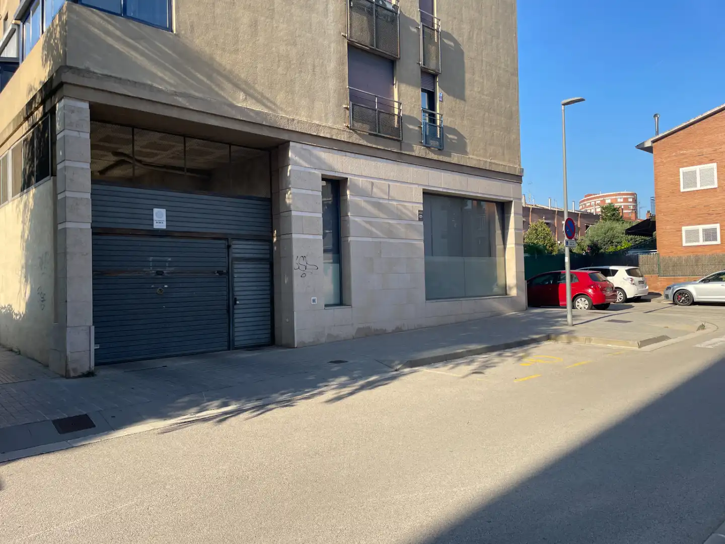 Local comercial en venda a Carrer de Salvador Casanova I Grané 4