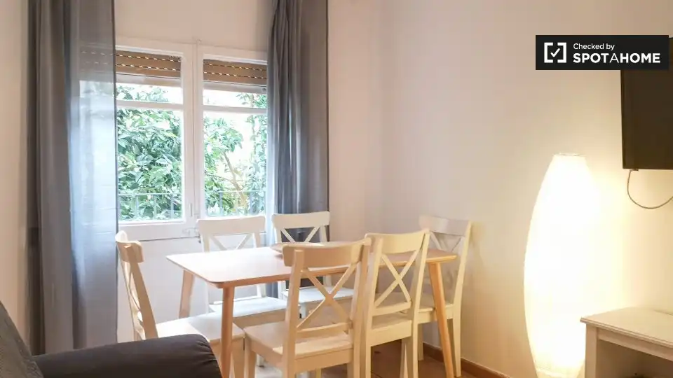 Dining room of Flat for rent in L'Hospitalet de Llobregat  with Air Conditioner, Heating and Furnished