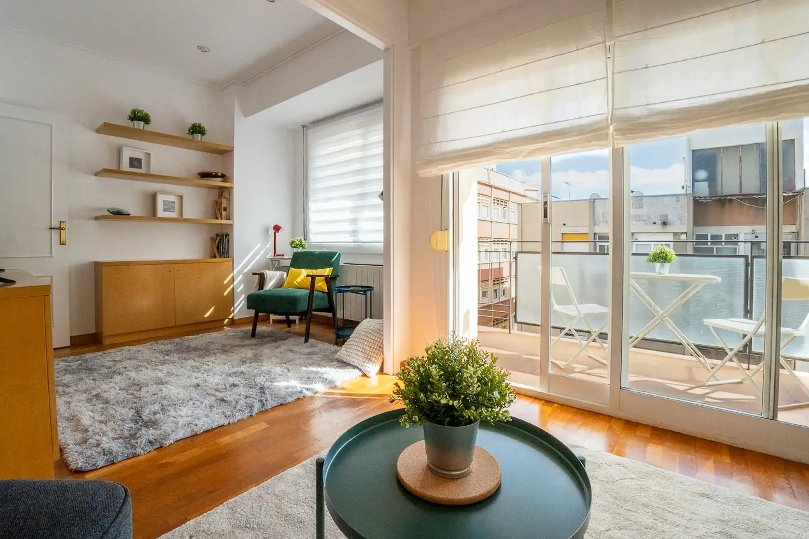 Living room of Flat for rent in  Barcelona Capital  with Heating, Furnished and Washing machine