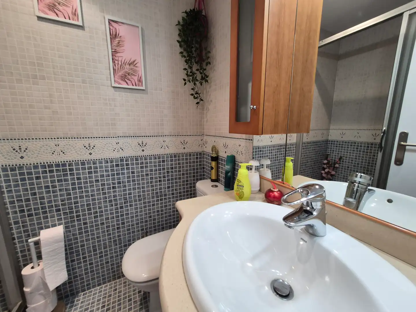 Badezimmer von Erdgeschoss zum Verkauf in Calella mit Klimaanlage, Heizung und Parkett