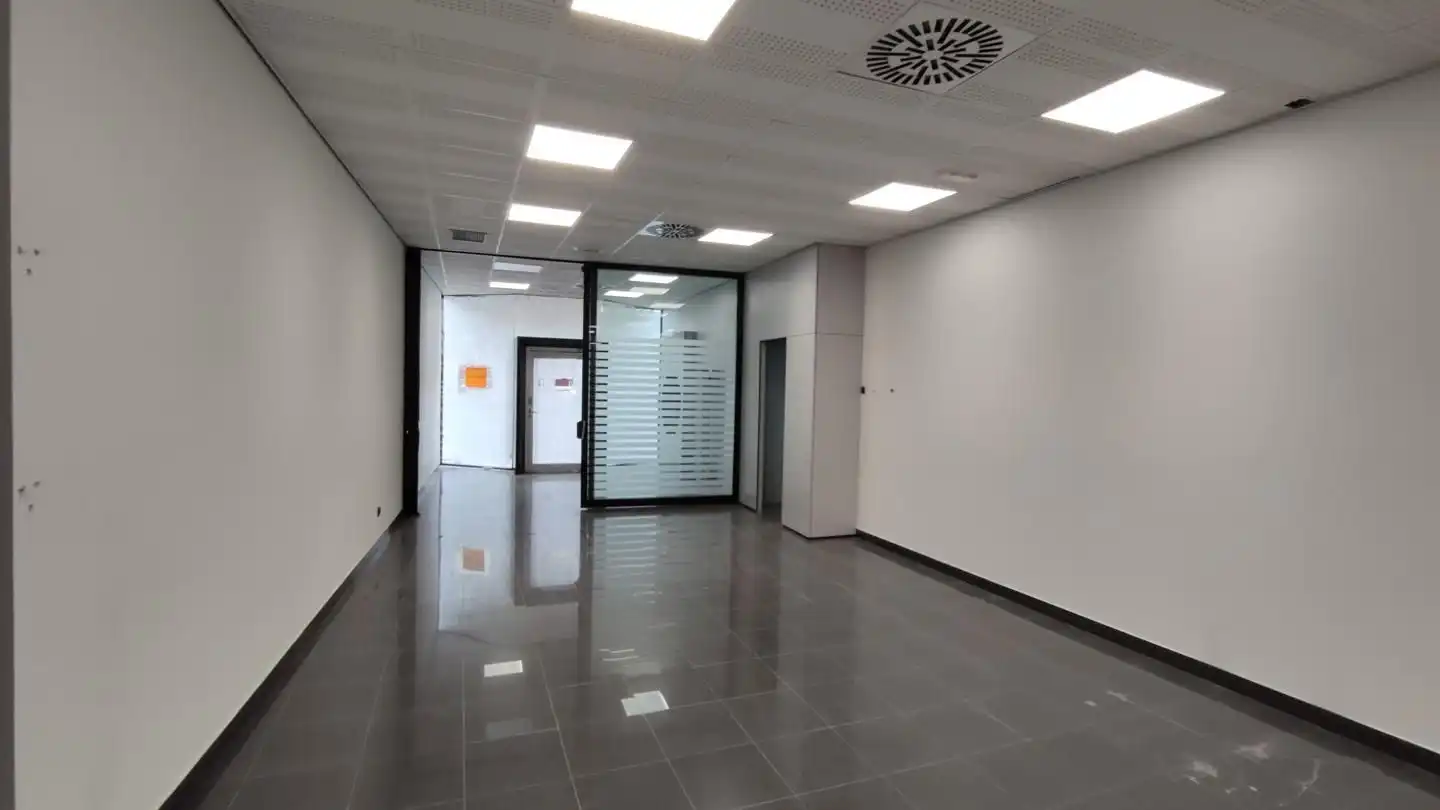 Geschaftsraum zur Miete in Buñol