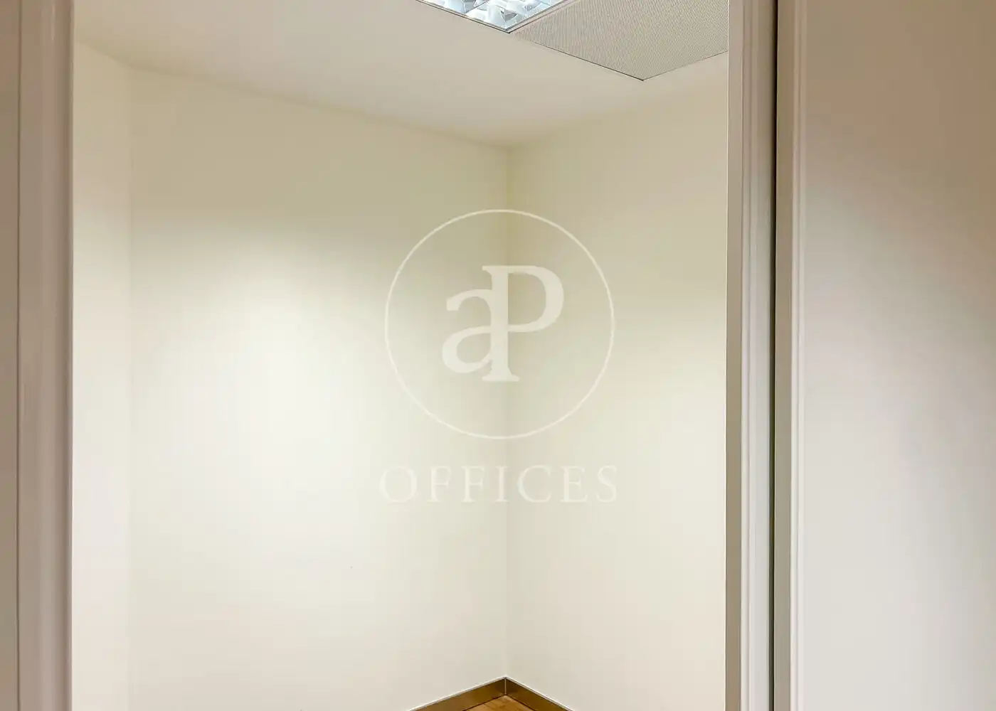 Office for rent in Madrid  with Air Conditioner and Heating