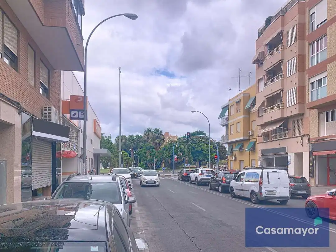 Vista exterior de Local en venda en Alicante / Alacant
