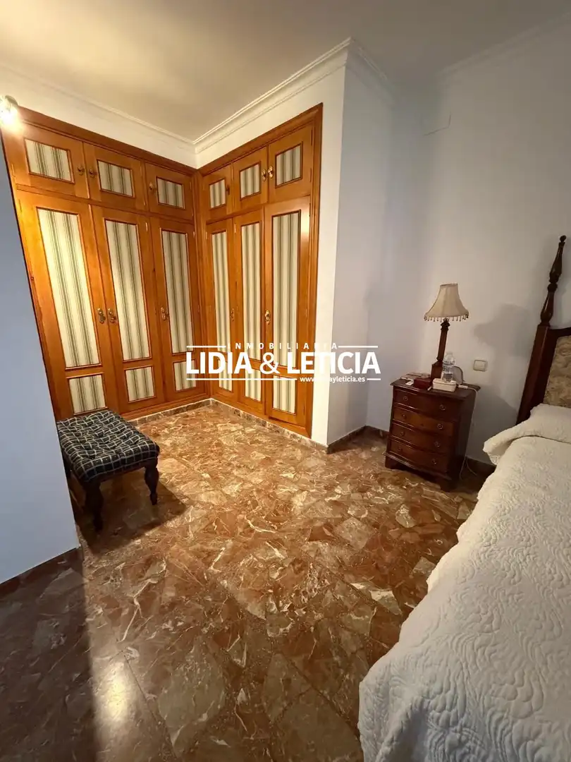 Dormitori de Casa o xalet en venda en Alcalá de Guadaira amb Aire condicionat, Traster i Piscina