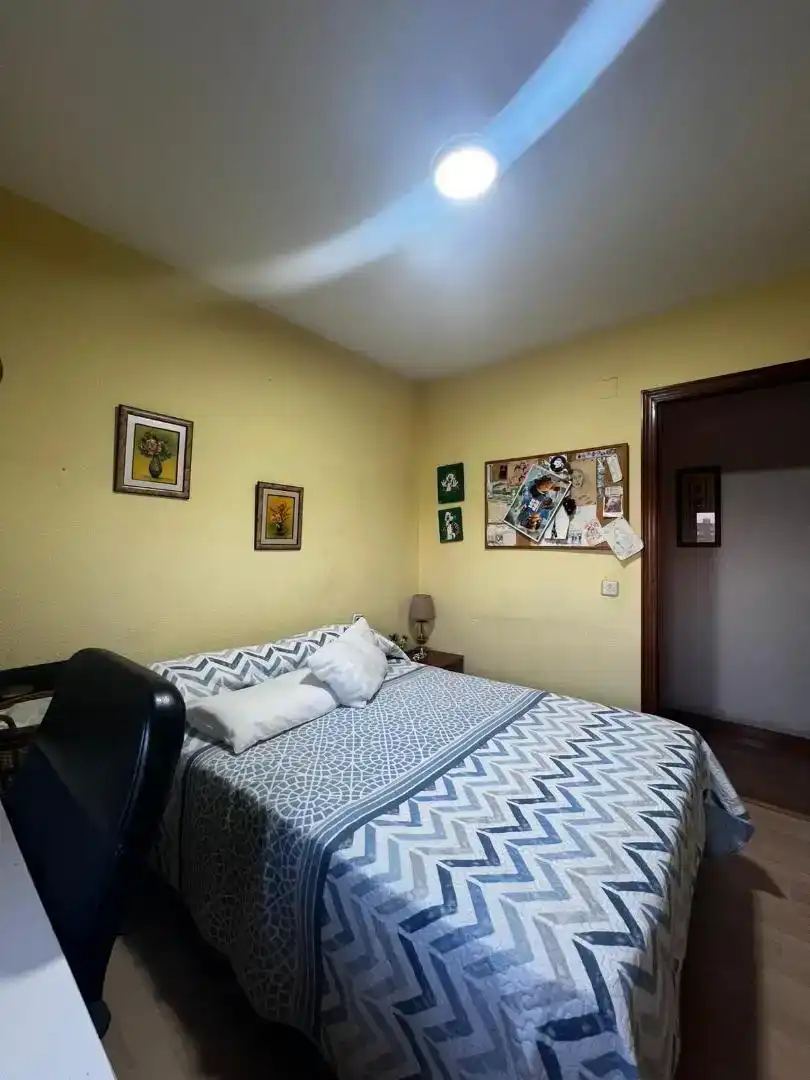 Schlafzimmer von Wohnung zur untervermieten in Benimaclet